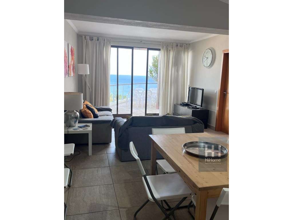 Moradia T5 + Apartamento T2 no centro do Porto Santo-21