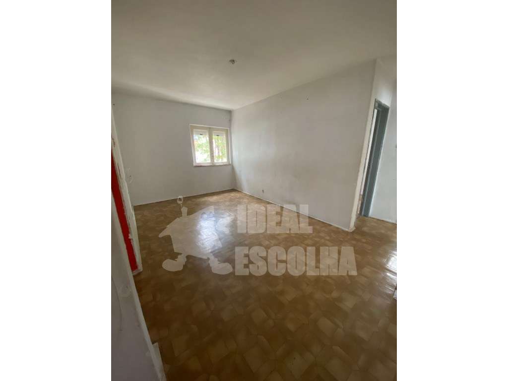 T3 ALMADA BEM LOCALIZADO-18