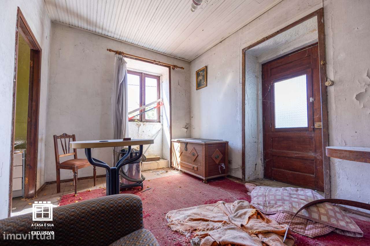 Moradia com duas habitações independentes em Lourosa - Exclusivo-20