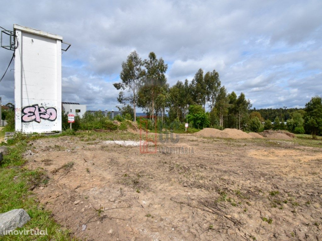 Terreno com 3.600 m2, próximo Bombeiros Voluntários Carva...