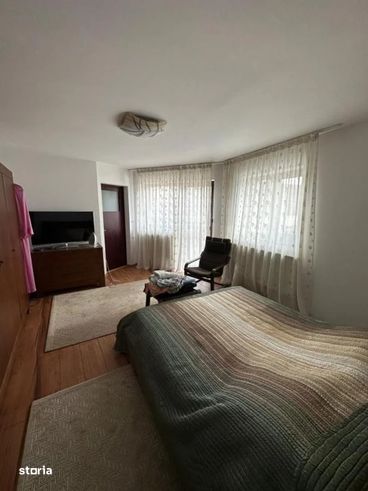 Vanzare apartament 4 camere etaj 1 plus garsoniera vila Gara de Nord-7