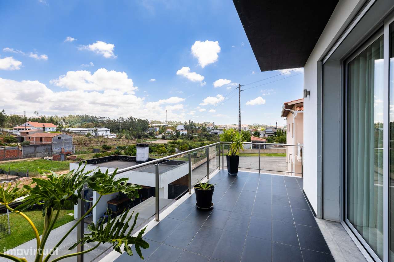 Moradia T3+2, individual, com jardim | Pinheiros, Leiria-38