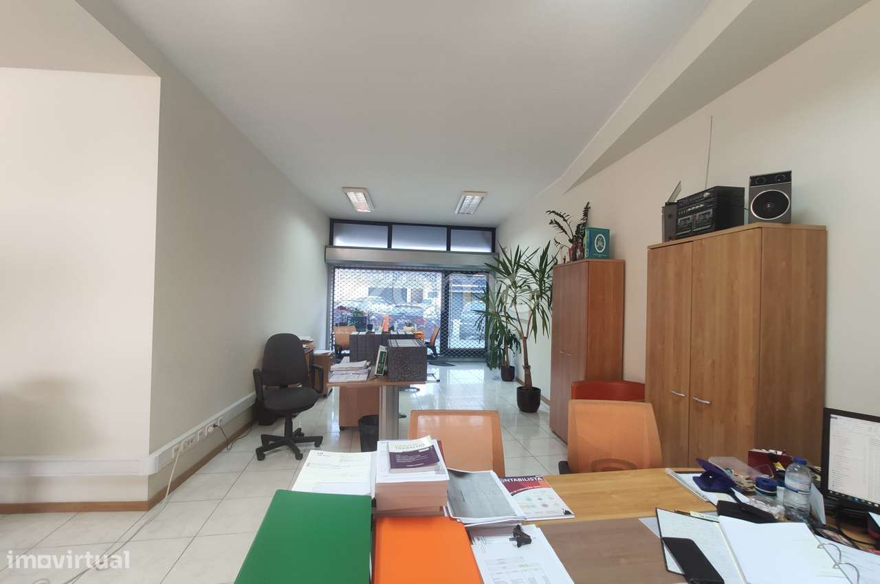 Loja para venda no centro da Maia - Grande imagem: 4/15