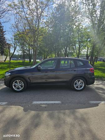 BMW X3 xDrive20d AT xLine - 5