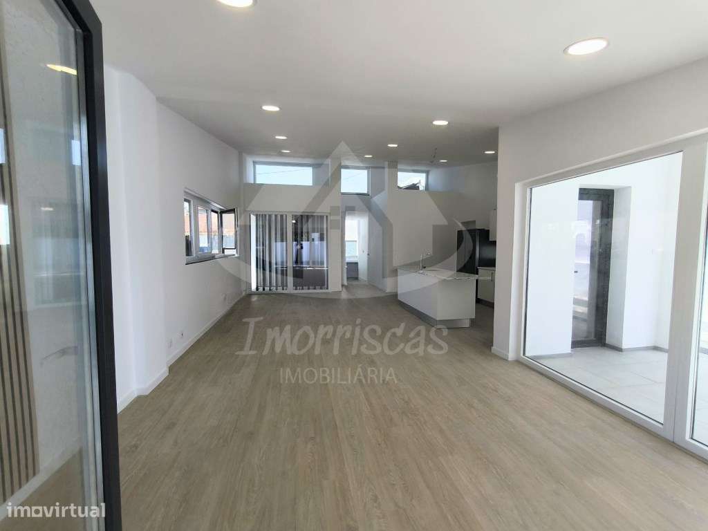 Moradia térrea V3 com piscina e excelente localização no Alto do Ín...-23