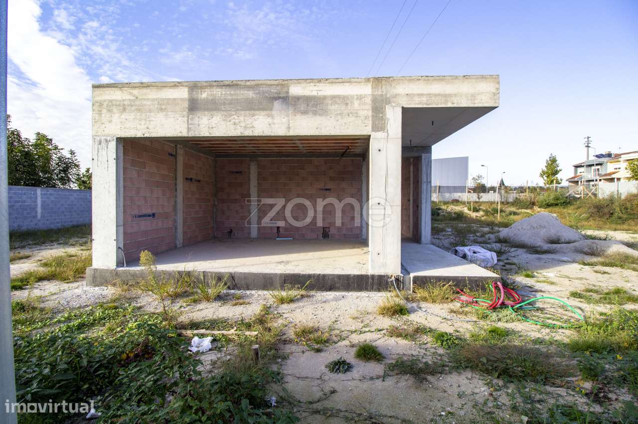 Moradia T3 Térrea em estrutura em Merelim (S. Pedro), Braga - Grande imagem: 5/57