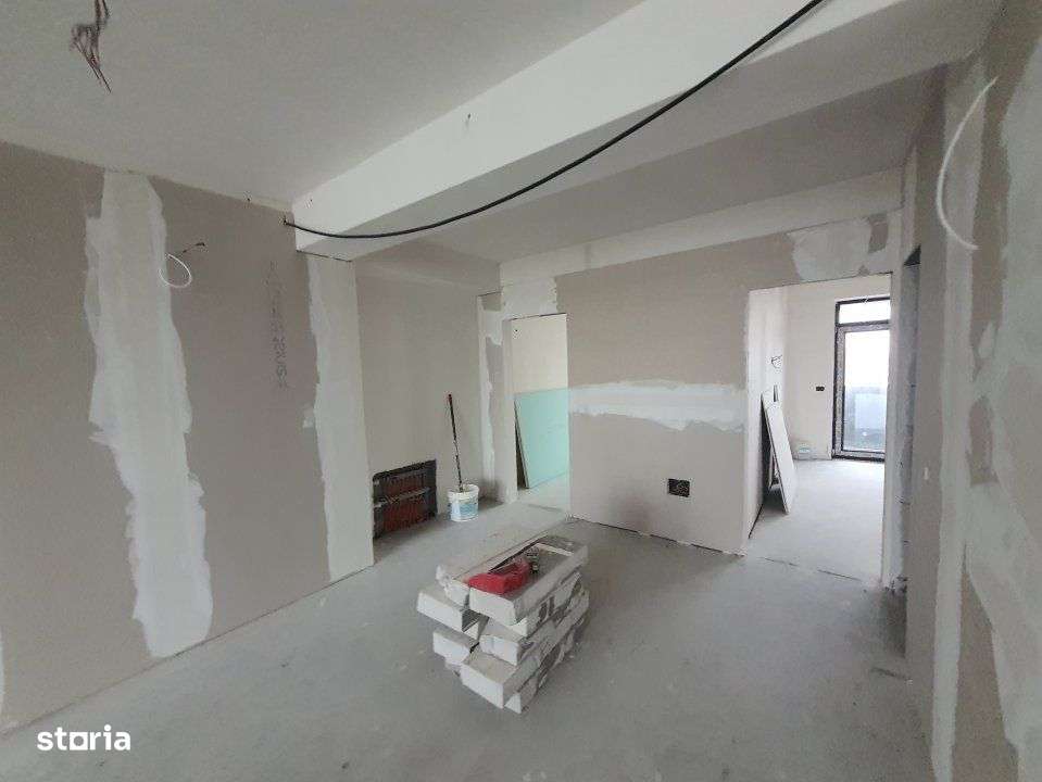 BLOC NOU-INEL II ELIBERARII - APARTAMENT SPATIOS CU 3 CAMERE VEDERE BI-11