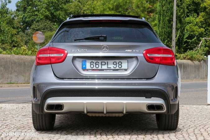 Mercedes-Benz GLA 45 AMG 4-Matic - 11