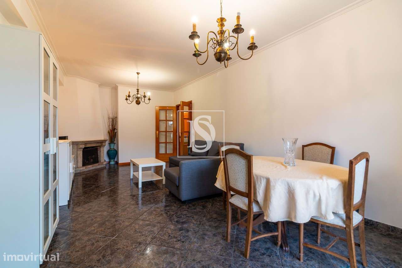 Apartamento T3 em Lamaçães – Braga | Prédio com Obras Estruturais Já A-6