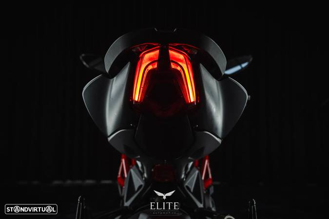 MV Agusta Brutale 800 RR Pirelli - 25