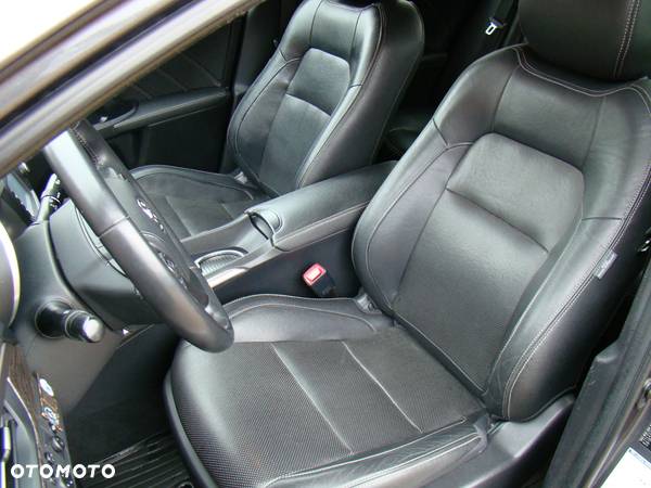Toyota Avensis 2.0 D-4D Prestige - 30