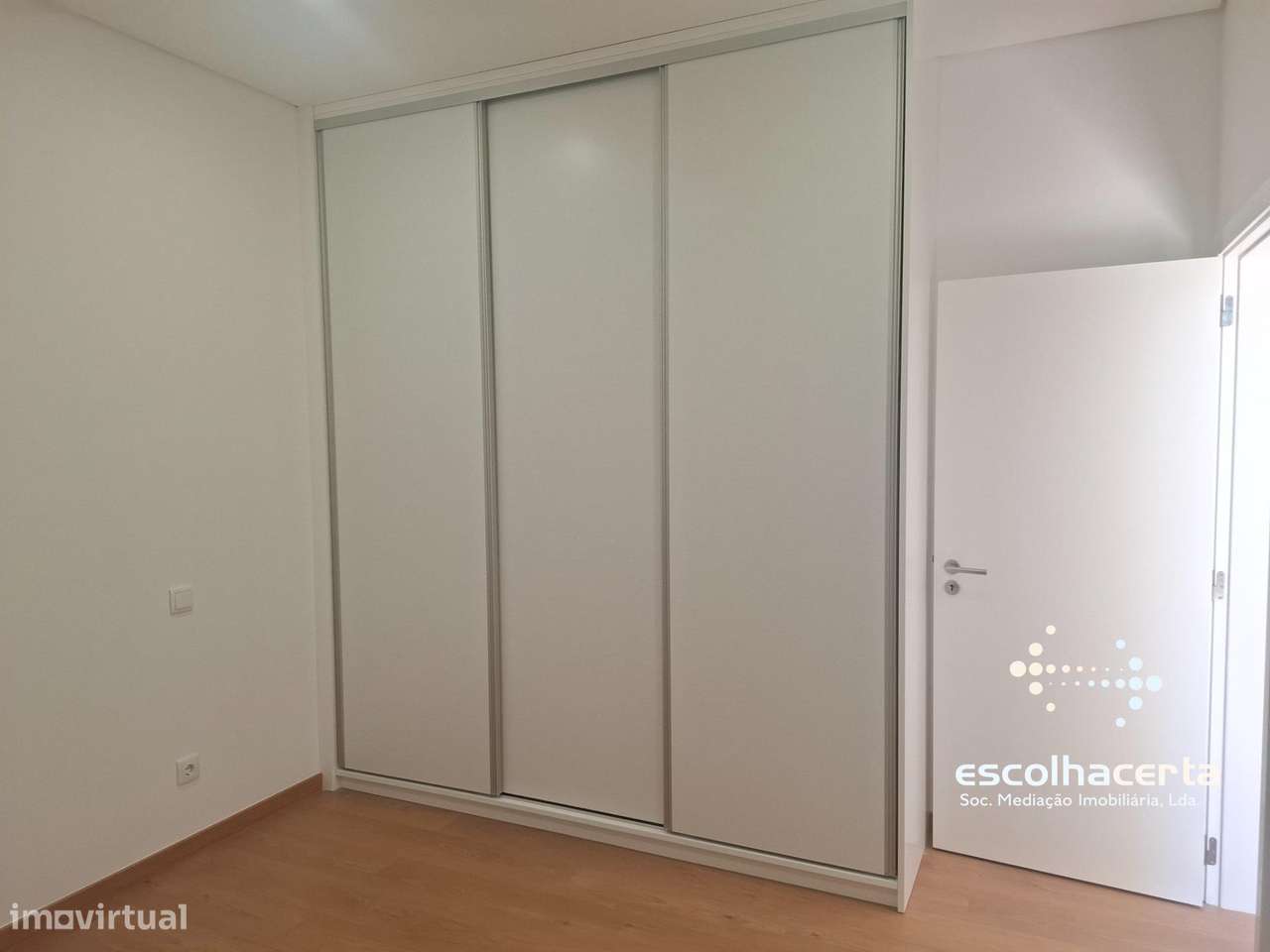 Moradia Térrea T4 Nova com Piscina Brejos Azeitão-22