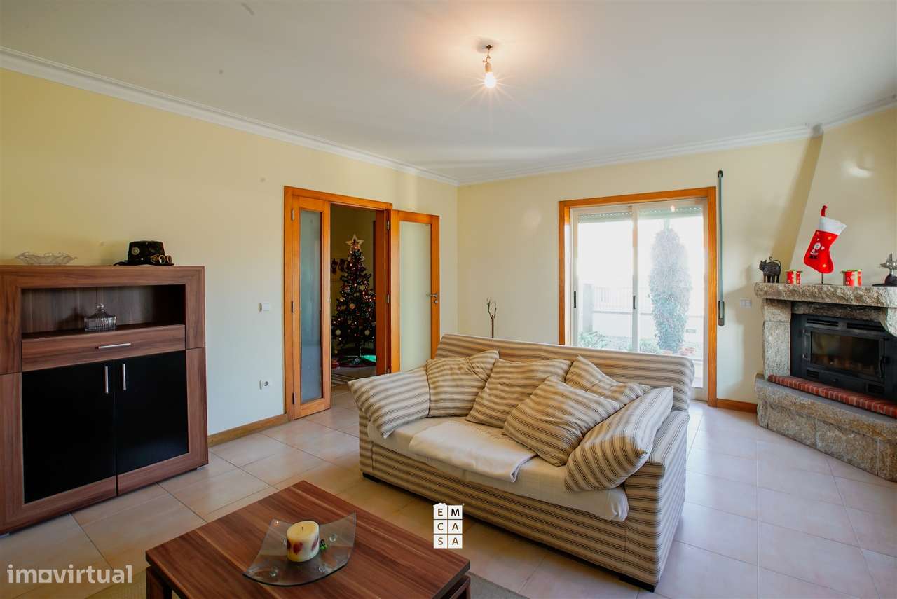 Moradia Isolada T3 Venda em Loureiro,Oliveira de Azeméis - Grande imagem: 4/60