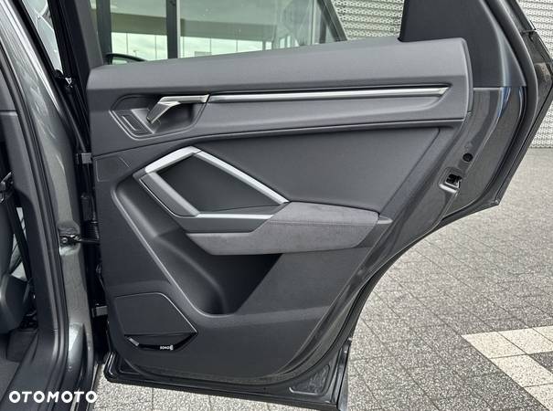 Audi RS Q3 - 22
