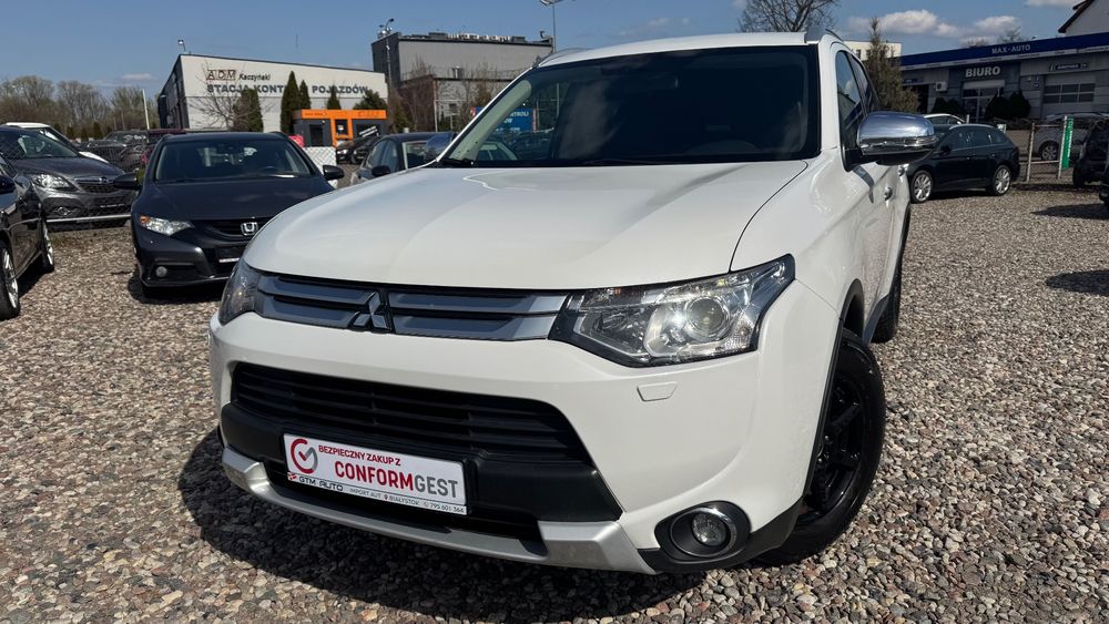 Mitsubishi Outlander III 2.0 4WD Invite 2015