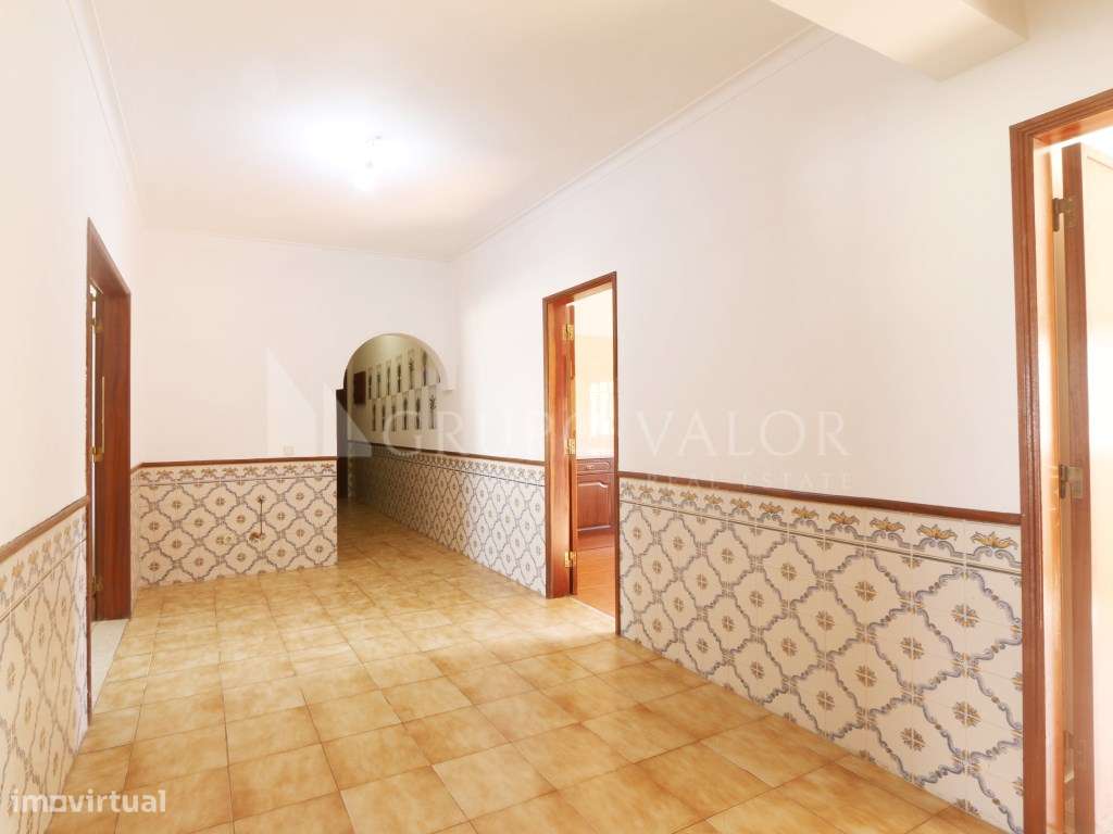 Apartamento T2 com Arrecadação, em Mem Martins-21