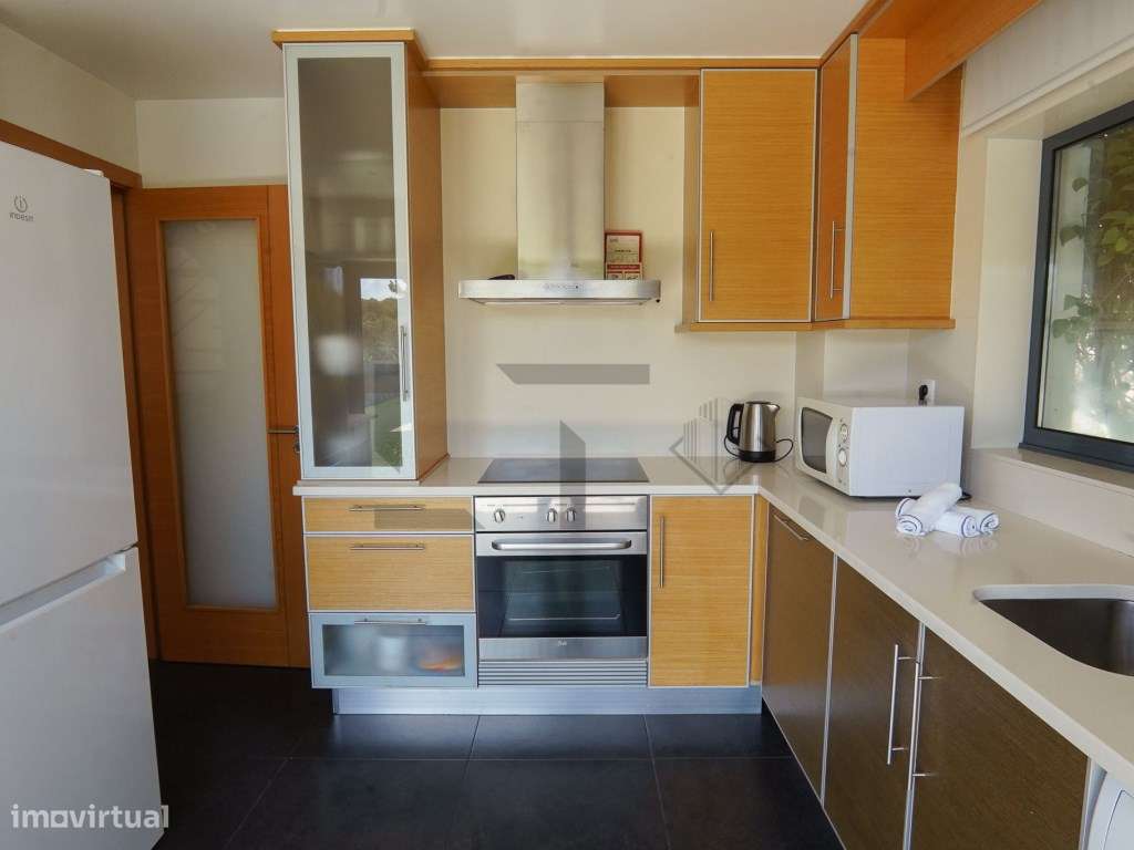 Moradia V4 com Piscina para Venda em Soltroia, Troia-12