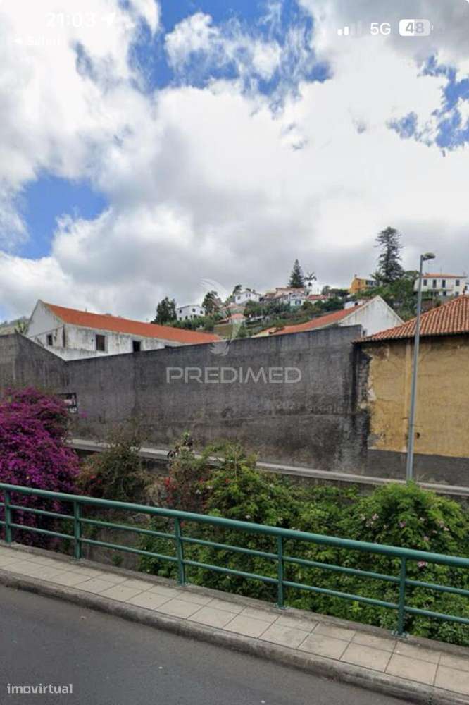 Um edifício com história e versatilidade no coração do Funchal-17