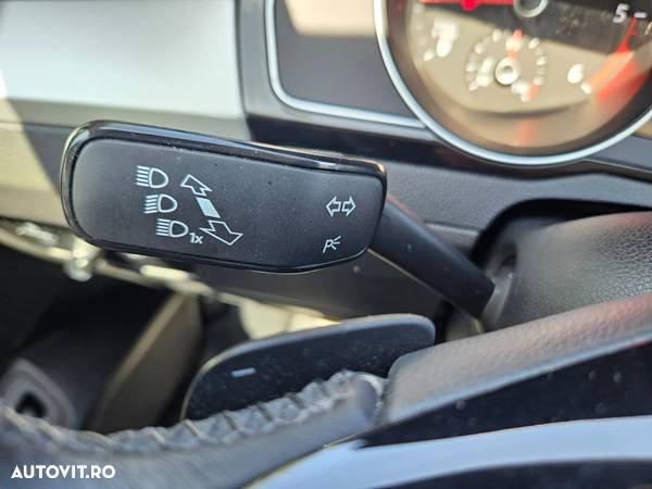 Volkswagen Passat 2.0 TDI DSG 4Motion Comfortline - 23