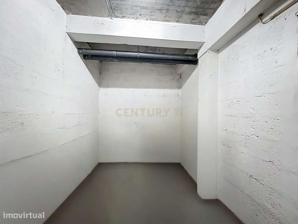 Oportunidade Única: Venda de Clínica em Pleno Funcionamento na Lagoa –-47