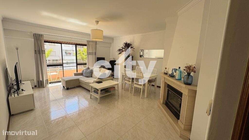 T1 Luminoso com Varanda e Vista Jardim | Zona Nobre da Parede – Cascai - Grande imagem: 4/30