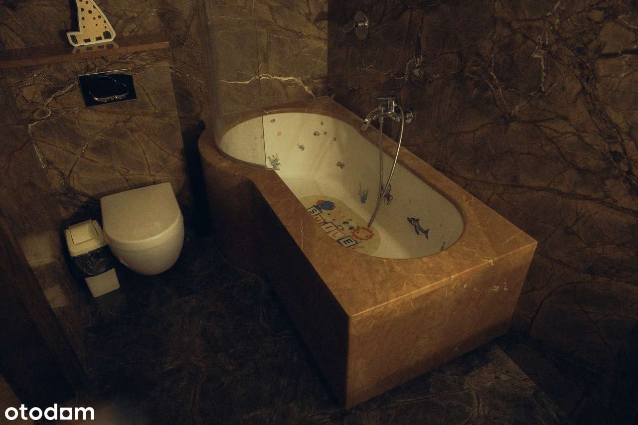 Wola Justowska: Rezydencja z Panoramą Miasta. 500 m² Ciszy – Twój Azyl-10