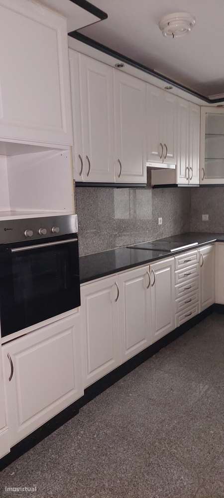 T3 Corujeira com Box e arrumos-0