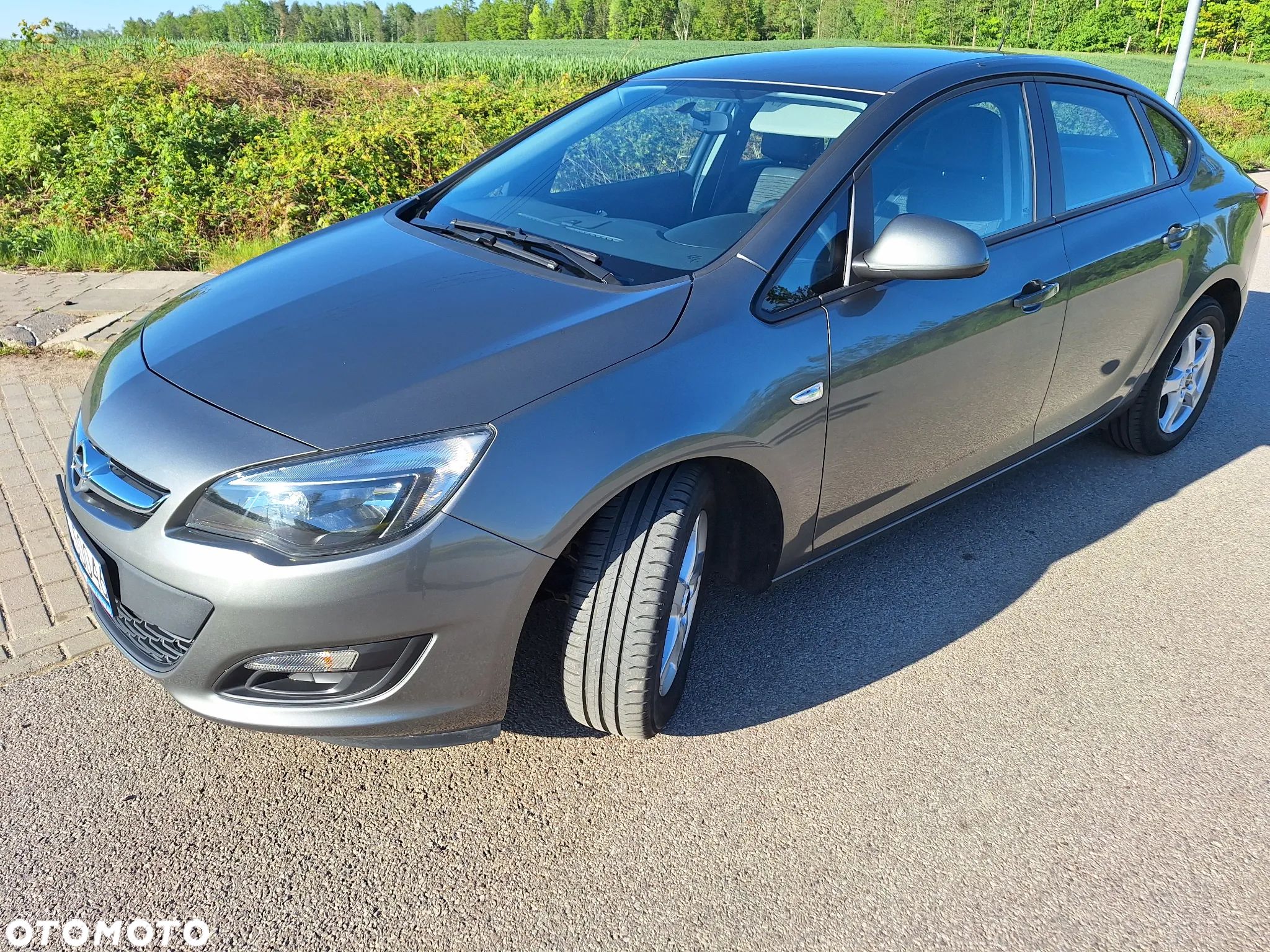 Opel Astra IV 1.6 Active - 1