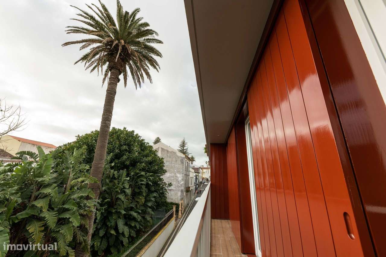Apartamento T2 com licença AL no coração de Ponta Delgada - Grande imagem: 5/20