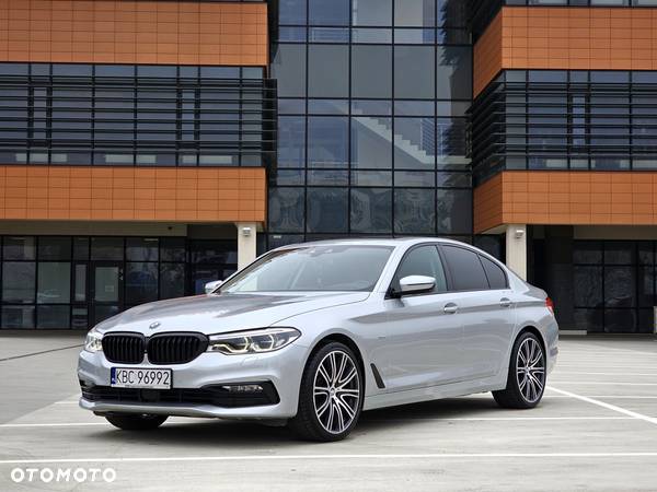 BMW Seria 5 530d xDrive Luxury Line sport - 22