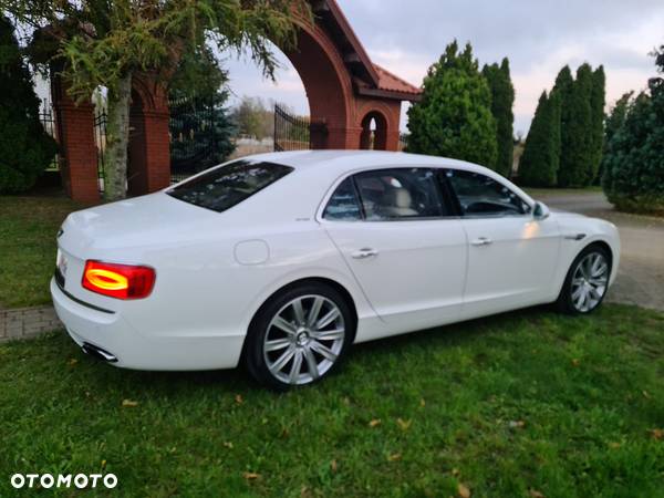 Bentley Continental Flying Spur W12 - 6