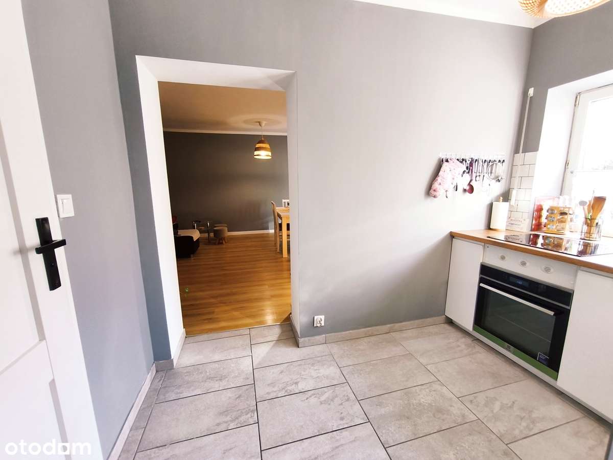 Dwupoziomowe mieszkanie z ogródkiem, Konin-Maliniec-8