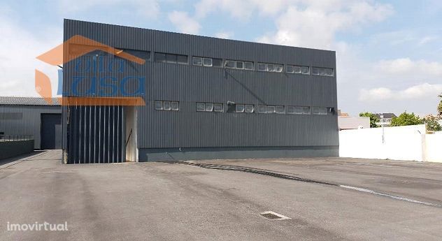 Armazém industrial 1440 m2 Vilar Paraíso - Vila Nova de Gaia