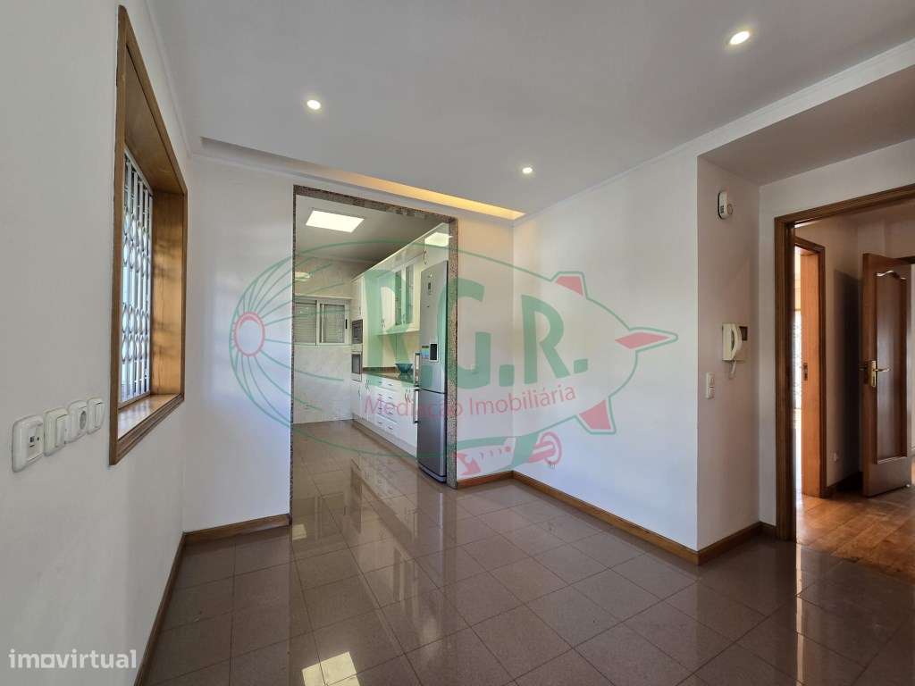 Moradia Isolada T3 | Piscina | Vistas Rio | 5 Min Porto - Grande imagem: 3/60