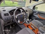 Ford Kuga - 23