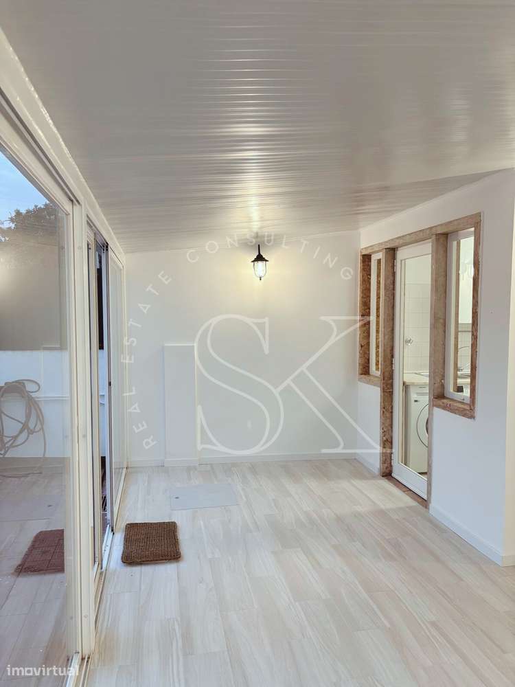 T1+1 Renovado na R. Conde Almoster - Grande imagem: 4/36