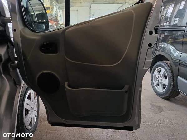 Opel Vivaro 2.0 L1H1 Life Cosmo - 24