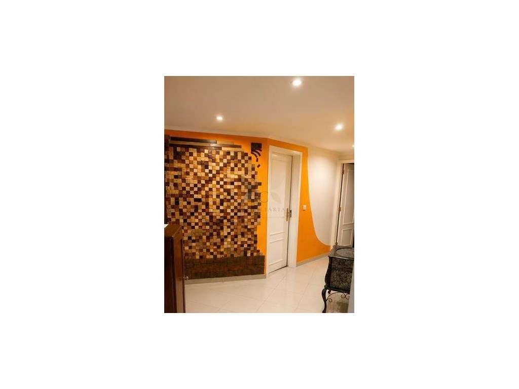 T2 Espaçoso e Luminoso em Santa Marta do Pinhal | 298.000€-3
