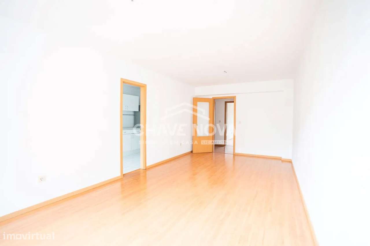 Apartamento T2+1 em Gulpilhares-3