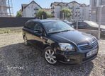 Toyota Avensis 2.0 D-4D Combi Executive - 1