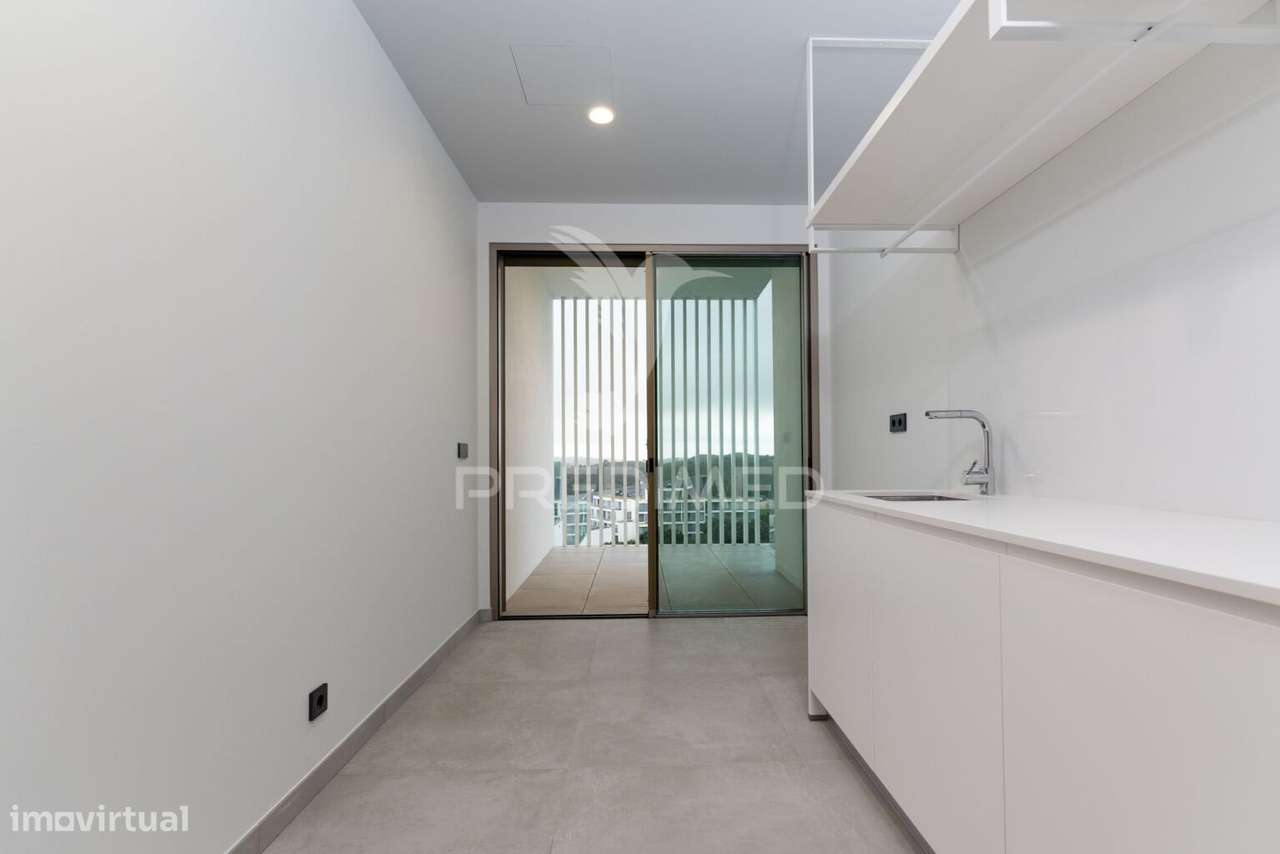 Moradia T3 de Luxo com linhas modernas e vistas panorâmicas - Grande imagem: 5/19