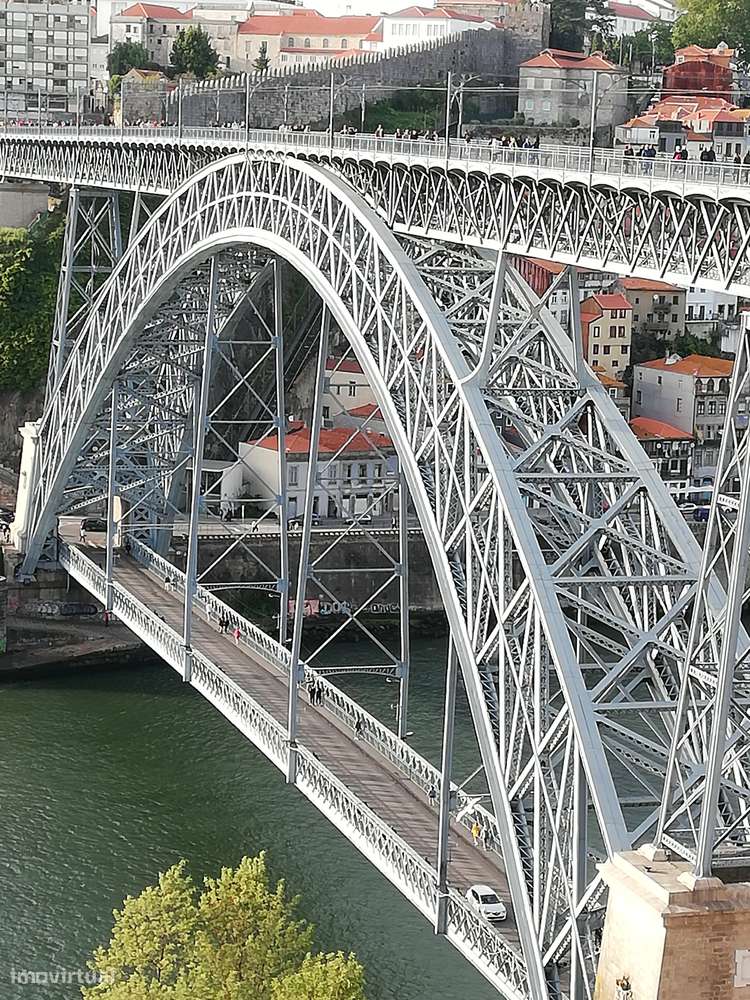 T3 Novo * V. N. Gaia Suite Varanda Tipo Terraço Lug Garag Duplo Metro-18