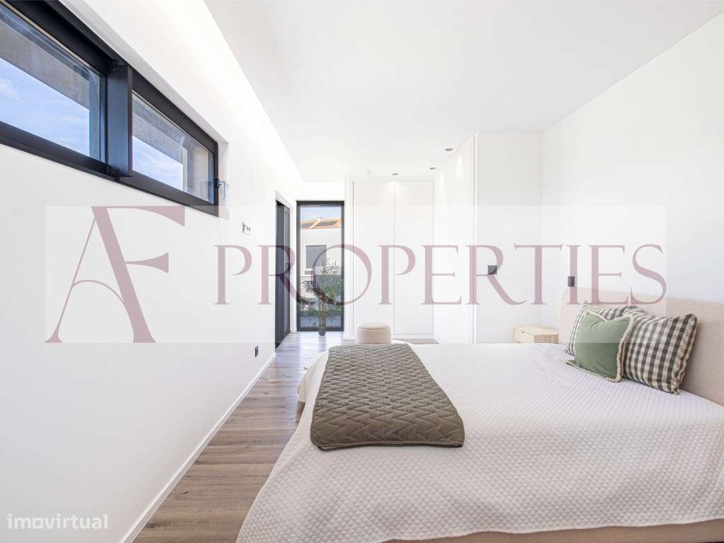 Moradia de luxo isolada com piscina aquecida, jardim e acabamentos ...-21