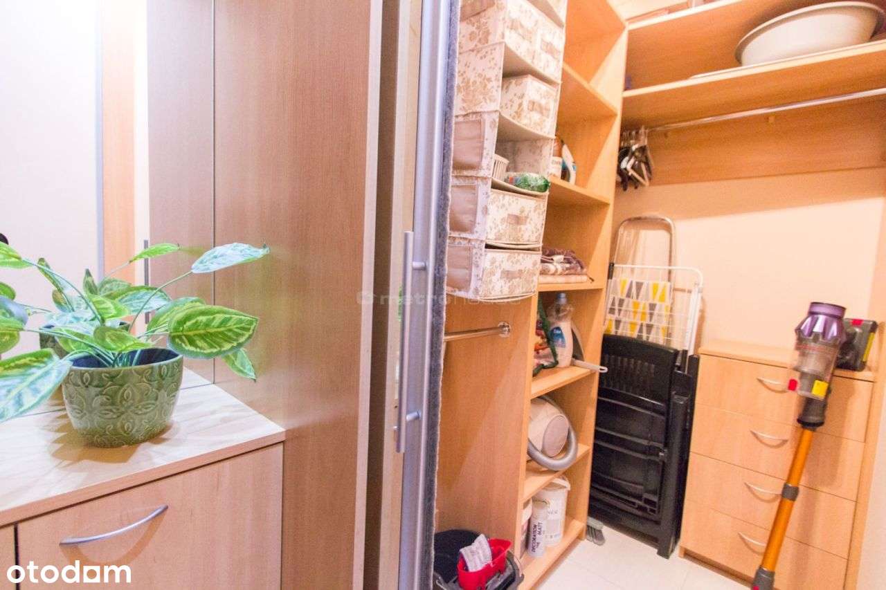 Balkon Garderoba Gotowe Świeże Umeblowane-9