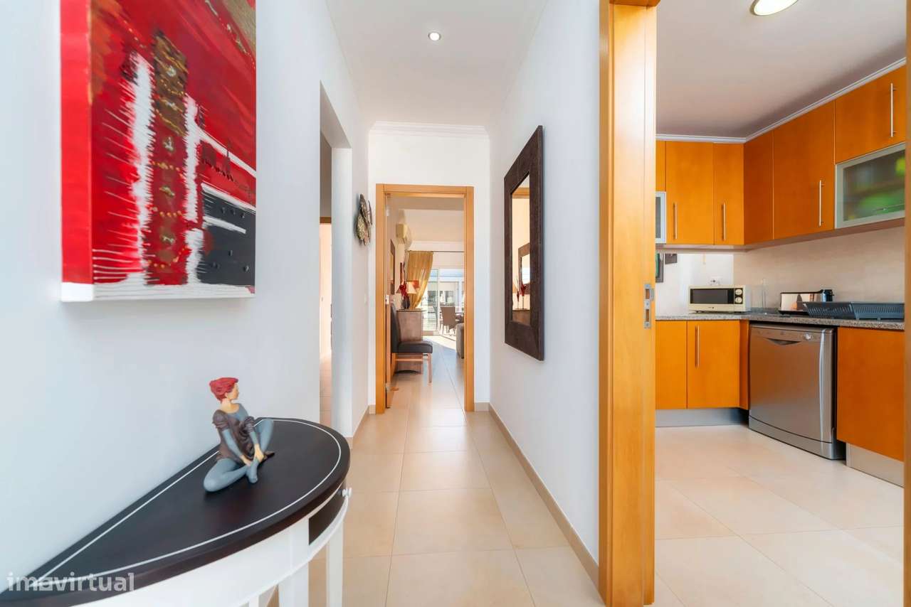 Fantástico apartamento T2 com terraço privativo, estacionamento e pisc - Grande imagem: 4/31