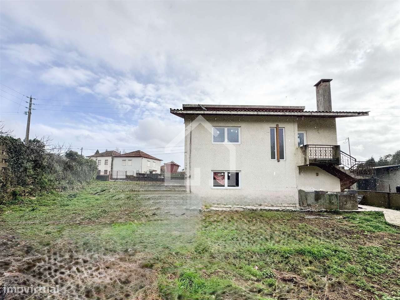 Moradia T3 RENOVADA - 2.860m2 de Terreno - Grande imagem: 3/11