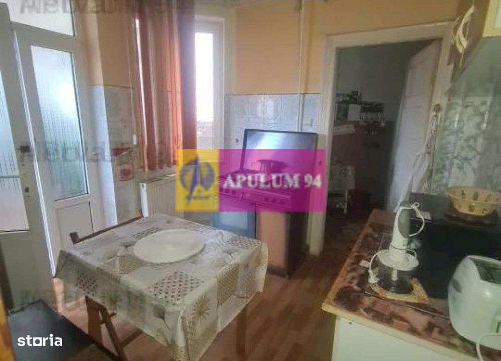 Apartament cu 3 camere de vânzare în Câmpina - Imagine principală: 1/11