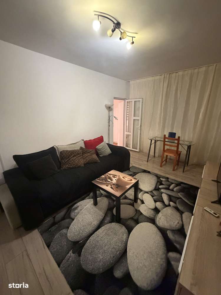 Vanzare Garsonieră - Imagine principală: 5/12