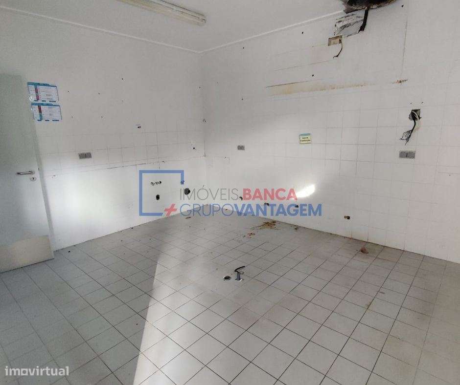 CENTRO DE DIA PARA VENDA, VILA NOVA DE FÔZ COA - Grande imagem: 5/26