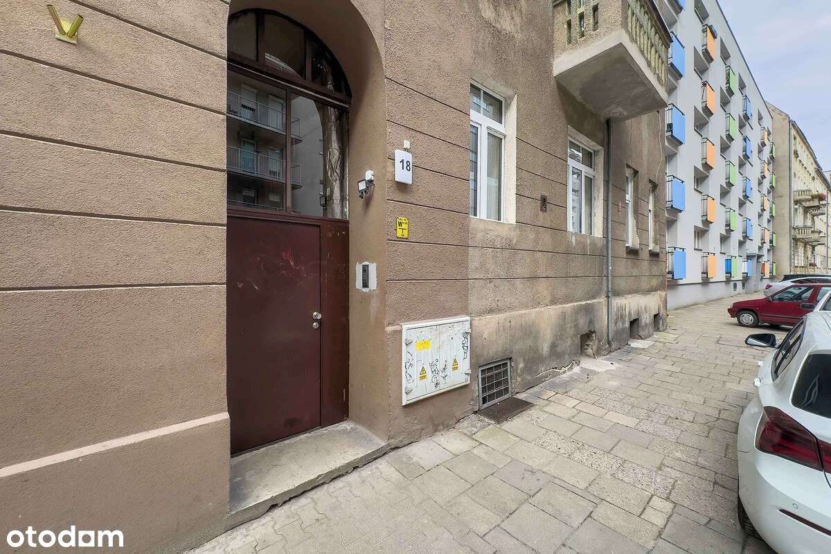 Piwnica | Rozkładowe 2 pokojowe mieszkanie z wysokimi sufitami-12